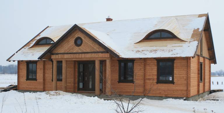 Domy drewniane z bala i w konstrukcji szkieletowej (produkcja i montaż)